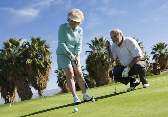 Puis-je rejouer au golf après une prothèse de hanche ou du genou?